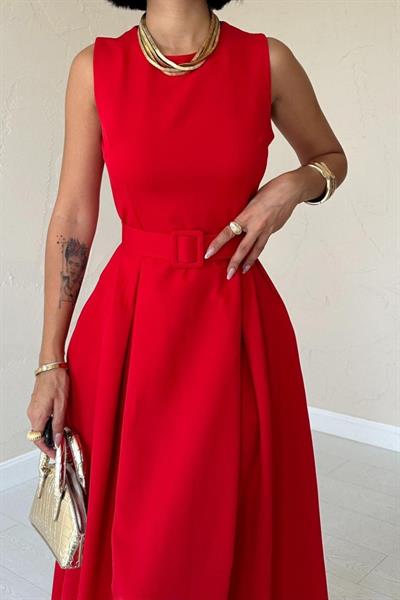 Kırmızı Halter Yaka Kloş Elbise