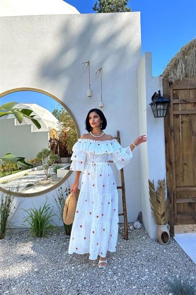 Kırmızı Omuzları Lastikli Brode Elbise