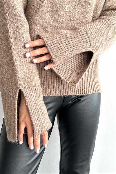 Kolları Yırtmaçlı Triko Kazak - Vizon