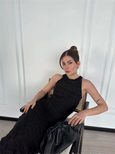 Kolsuz Uzun Elbise - Siyah