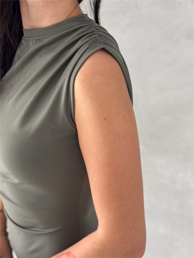 Kolsuz Yırtmaçlı Uzun Maxı Boy Elbise - Yeşil