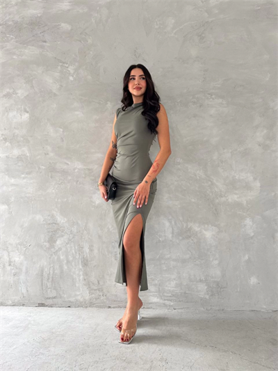 Kolsuz Yırtmaçlı Uzun Maxı Boy Elbise - Yeşil