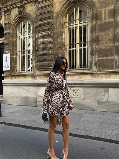 LEOPAR GÖMLEK-BLUZ-ŞORT TAKIM SATEN - Leopar