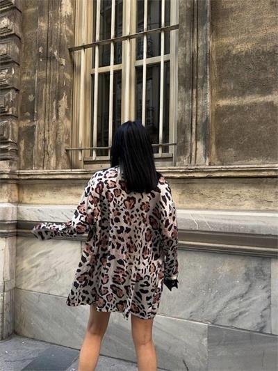 LEOPAR GÖMLEK-BLUZ-ŞORT TAKIM SATEN - Leopar