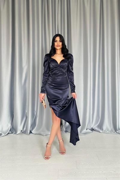 Lacivert Göğsü Kuplu Yırtmaçlı Elbise