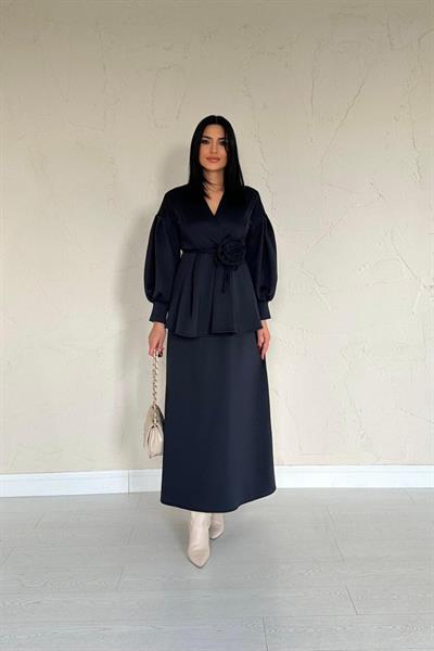 Lacivert Gül Detaylı Takım