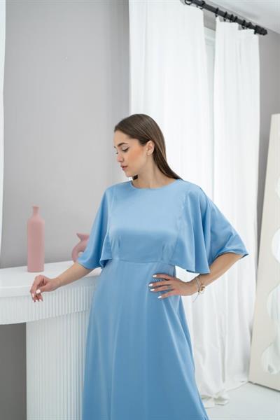 Mavi Arkası Bağcıklı Elbise
