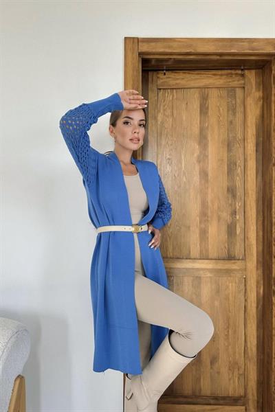 Mavi Kolları Örgülü Triko Hırka