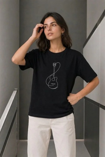 Minimal Gitar Baskılı Tişört T-Shirt Yazlık Kısa Kol Bisiklet Yaka T-Shirt - Siyah