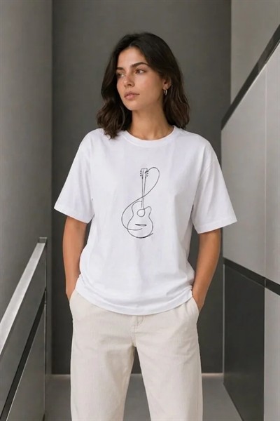 Minimal Gitar Baskılı Tişört T-Shirt Yazlık Kısa Kol Bisiklet Yaka T-Shirt  - Beyaz