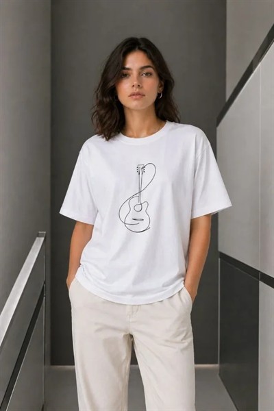 Minimal Gitar Baskılı Tişört T-Shirt Yazlık Kısa Kol Bisiklet Yaka T-Shirt  - Beyaz