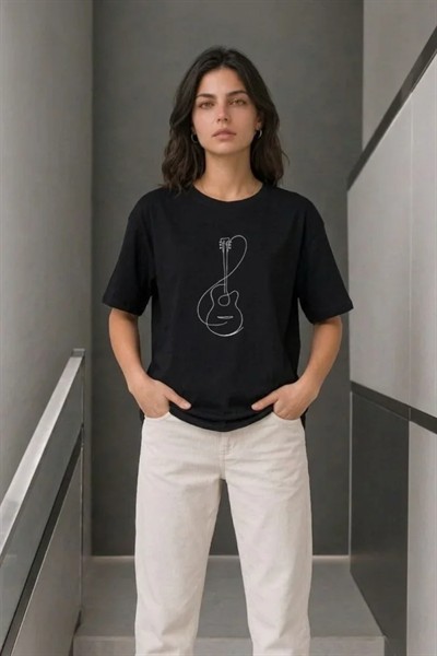 Minimal Gitar Baskılı Tişört T-Shirt Yazlık Kısa Kol Bisiklet Yaka T-Shirt - Siyah