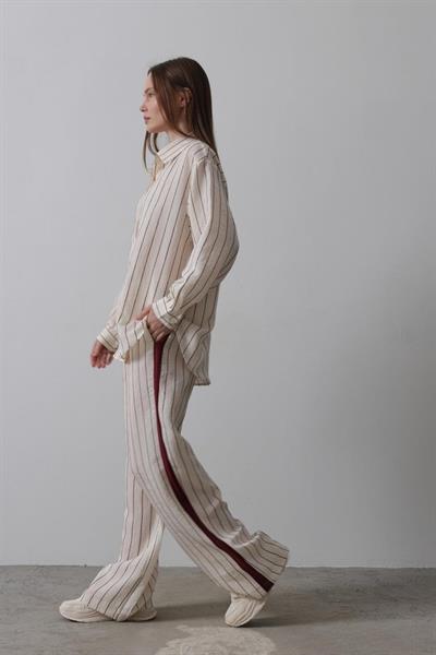 Model Gömlek Yandan Şerit Detaylı Pantolon - Ekru-Bordo
