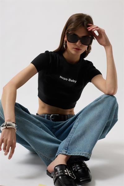 Nepo Baskılı Crop T-Shirt