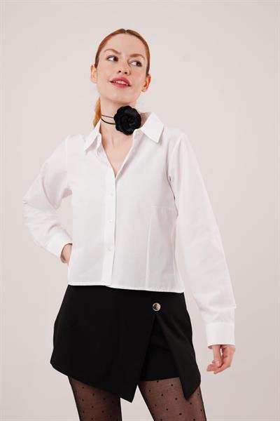 Ön Dikiş Detaylı Beyaz Gömlek