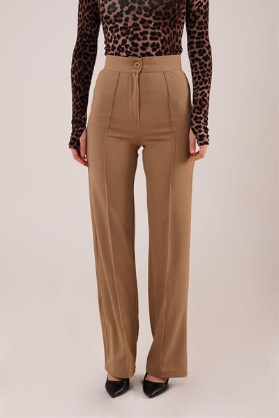 Ön Dikiş Detaylı Tek Düğme Camel Pantolon