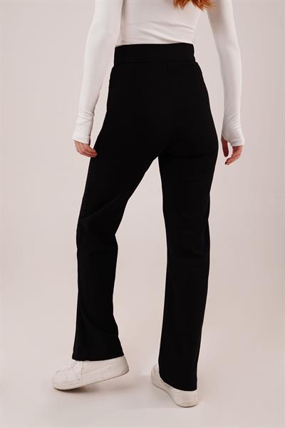 Ön Dikiş Detaylı Tek Düğme Siyah Pantolon
