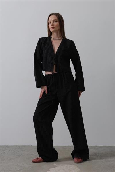 Önü Bağlamalı Crop Takım - Siyah