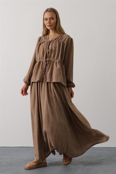 Önü Bağlamalı Etekli Takım - Toprak