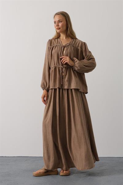 Önü Bağlamalı Etekli Takım - Toprak