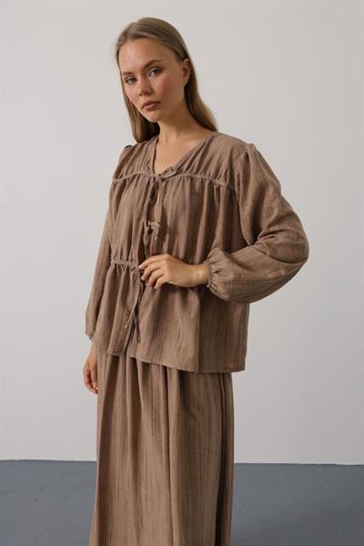 Önü Bağlamalı Etekli Takım - Toprak