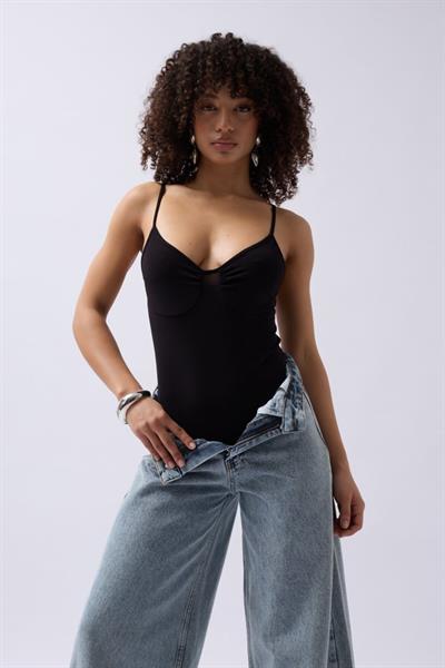 Önü Büzgülü Askılı Bodysuit