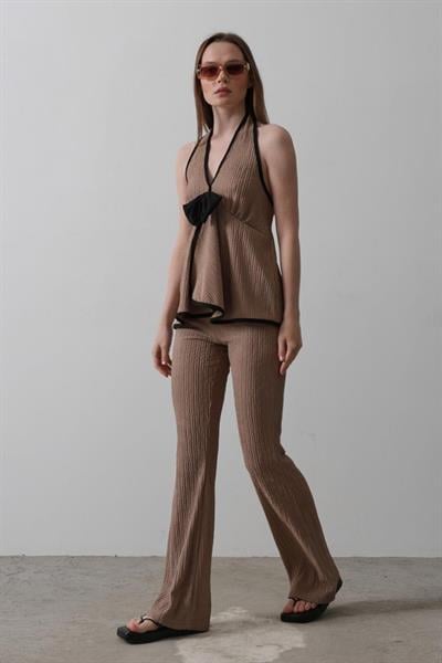 Önü Kelebekli Örme Takım - Vizon