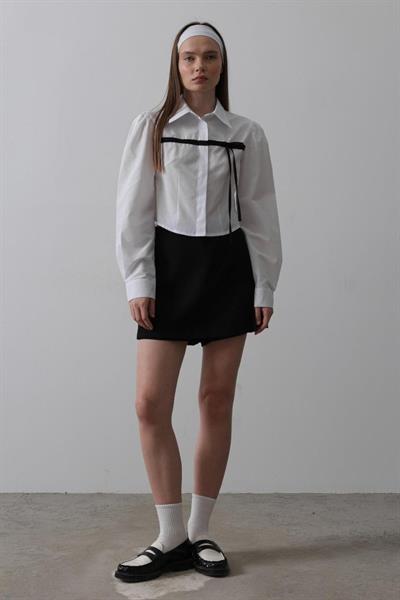 Önü Kontrast Fiyonklu Gömlek - Beyaz