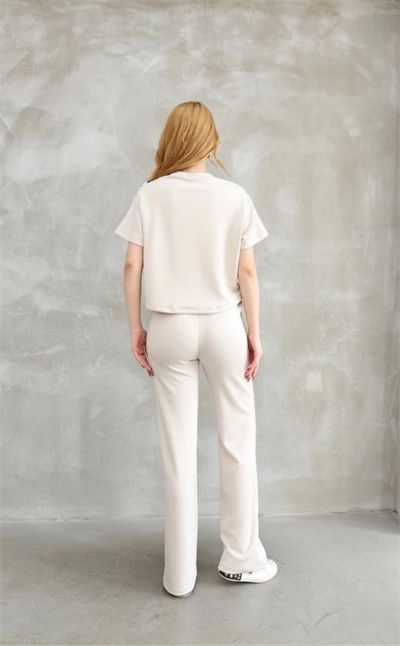 Osy Modal Yumuşak Dokulu Kumaş Bisiklet Yaka Parçalı Detaylı Kısa Kollu Takım - Beyaz