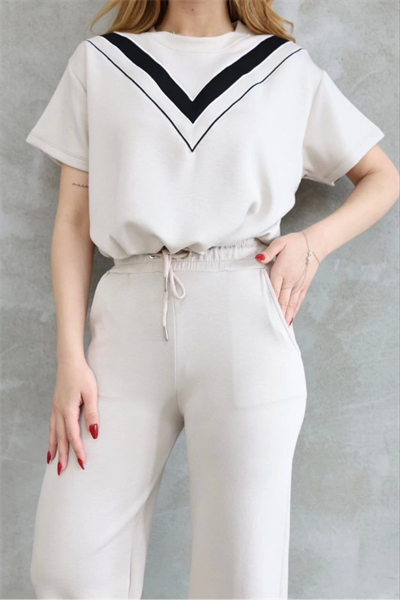 Osy Modal Yumuşak Dokulu Kumaş Bisiklet Yaka Parçalı Detaylı Kısa Kollu Takım - Beyaz