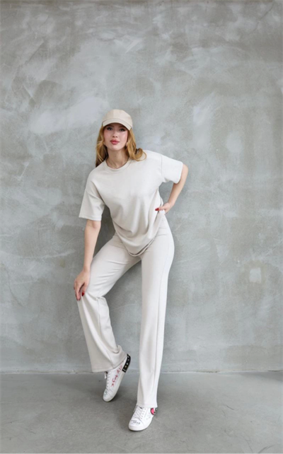 Osy Modal Yumuşak Dokulu Kumaş Bisiklet Yaka Taş Detaylı Kısa Kollu Takım - Kırık Beyaz