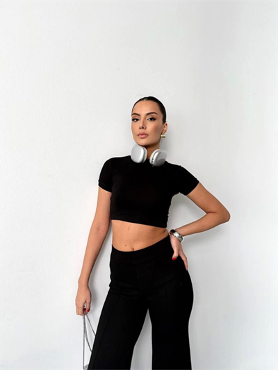 Osy Modal Yumuşak Dokulu Kumaş Kısa Kollu Crop Alt Ispanyol Paça Pantalon Ikili Takım - Siyah