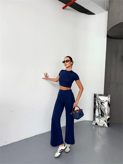 Osy Modal Yumuşak Dokulu Kumaş Kısa Kollu Crop Alt Ispanyol Paça Pantalon Ikili Takım - Lacivert