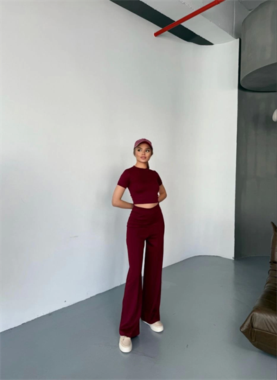 Osy Modal Yumuşak Dokulu Kumaş Kısa Kollu Crop Rahat Pantalon Ikili Takım - Bordo