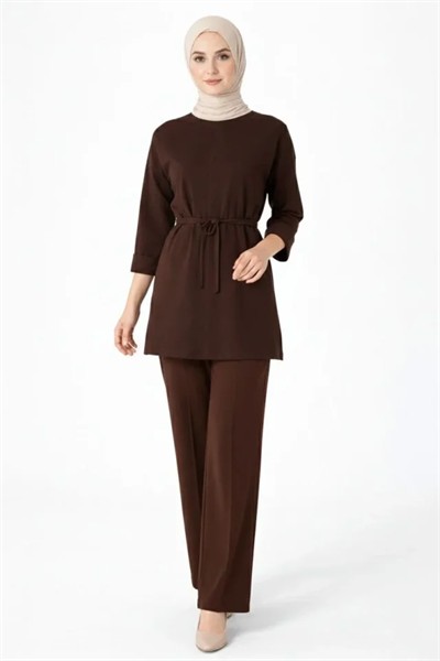Osy Modal Yumuşak Dokulu Kuşaklı Tesettür Takım Salaş Kalıp 4/3 Kol Katlanmış Kol İkili Takım - Kahverengi