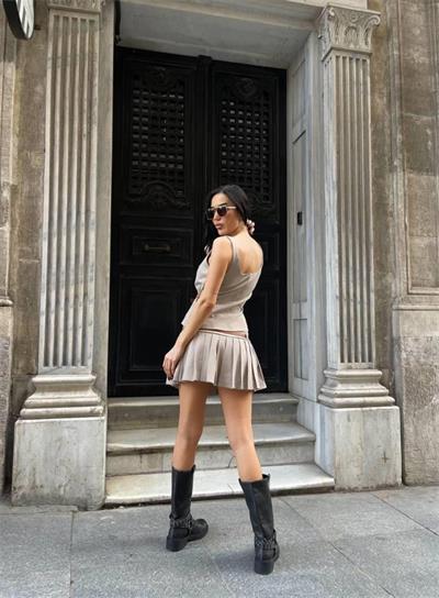 POLYVİSCON PİLE VE KEMER DETAYLI KISA ETEK - Bej