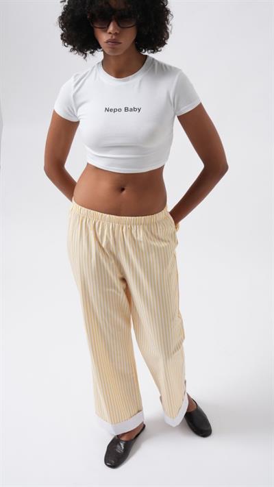 Paça Şerit Detay Çizgili Pantolon