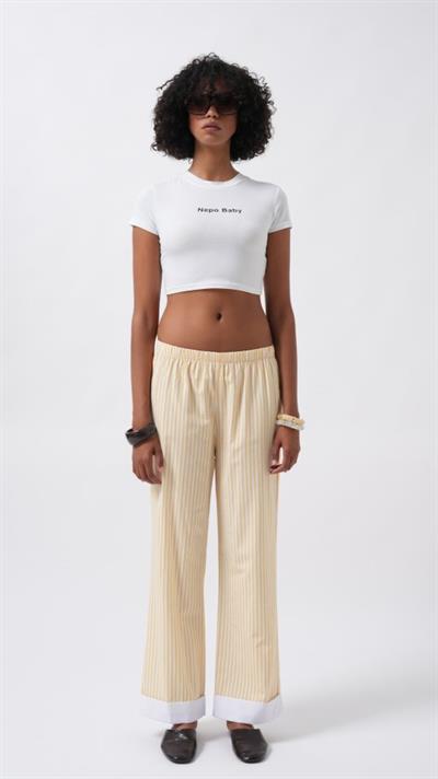 Paça Şerit Detay Çizgili Pantolon