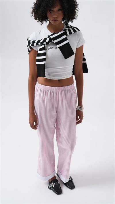 Paça Şerit Detay Çizgili Pantolon
