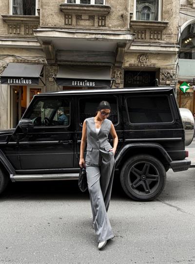 Poly Viscose Arkasi Düğme Ve Kemer Detayli Yelek Pantolon Takim