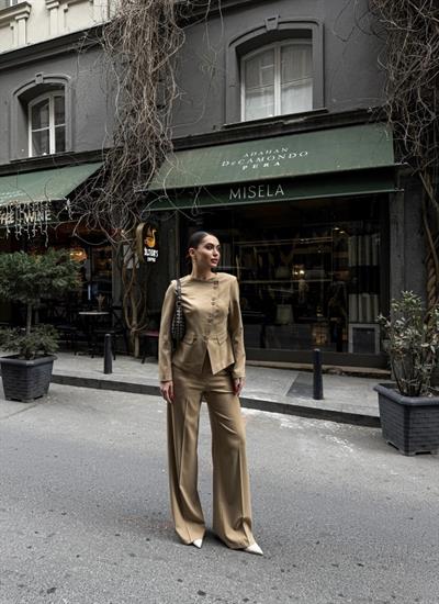 Poly Viscose Full Lycra Asi̇metri̇k Düğmeli̇ Vatkali Ceket Pantolon Takim