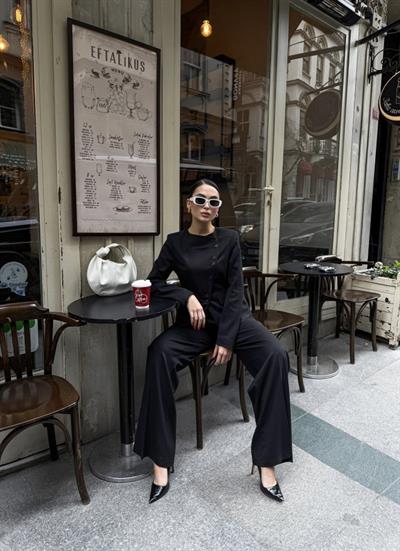 Poly Viscose Full Lycra Asi̇metri̇k Düğmeli̇ Vatkali Ceket Pantolon Takim