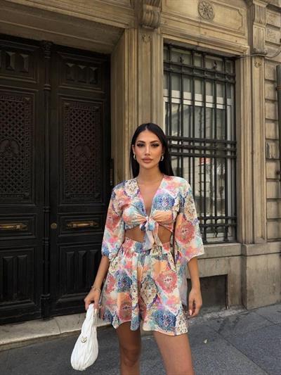 ŞAL DESEN BASKILI CROP BAĞLAMA BLUZ - ŞORT TAKIM - Bej