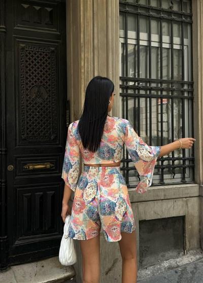 ŞAL DESEN BASKILI CROP BAĞLAMA BLUZ - ŞORT TAKIM - Bej