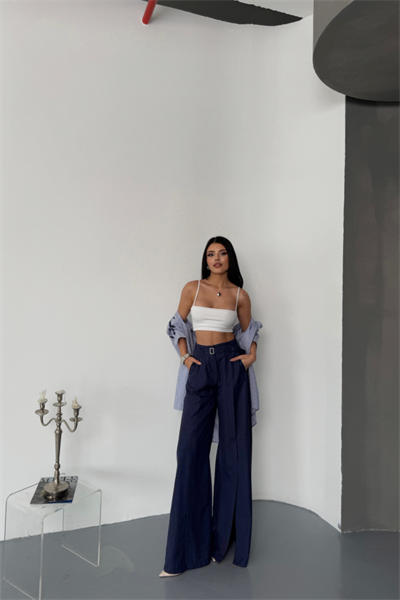 SALAŞ ÖNDEN YIRTMAÇ DETAYLI BEL KEMERLİ PANTOLON - Lacivert