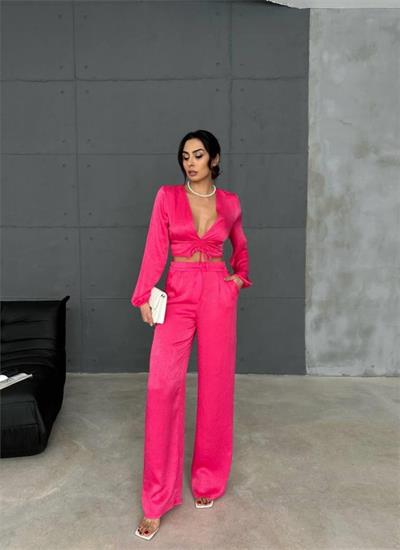 SATEN BÜZGÜ DETAYLI CROP BLUZ-PANTOLON TAKIM - Fuşya
