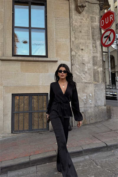 SATEN KRUVAZE BAĞLAMALI BLUZ- PANTOLON TAKIM - Siyah