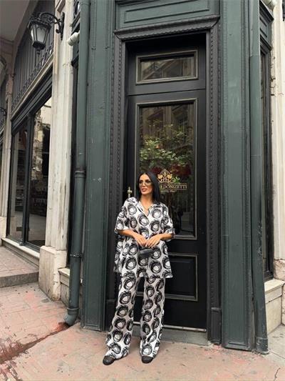 SİYAH DAİRE DESEN SATEN GÖMLEK-PANTOLON TAKIM - Siyah