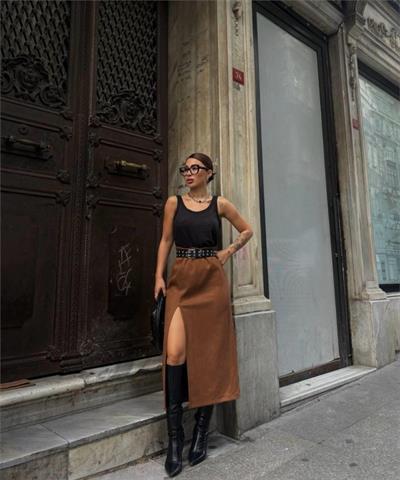 SÜET KALEM ETEK YIRTMAÇ DETAYLI - Kahverengi