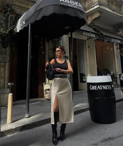 SÜET KALEM ETEK YIRTMAÇ DETAYLI - Taş